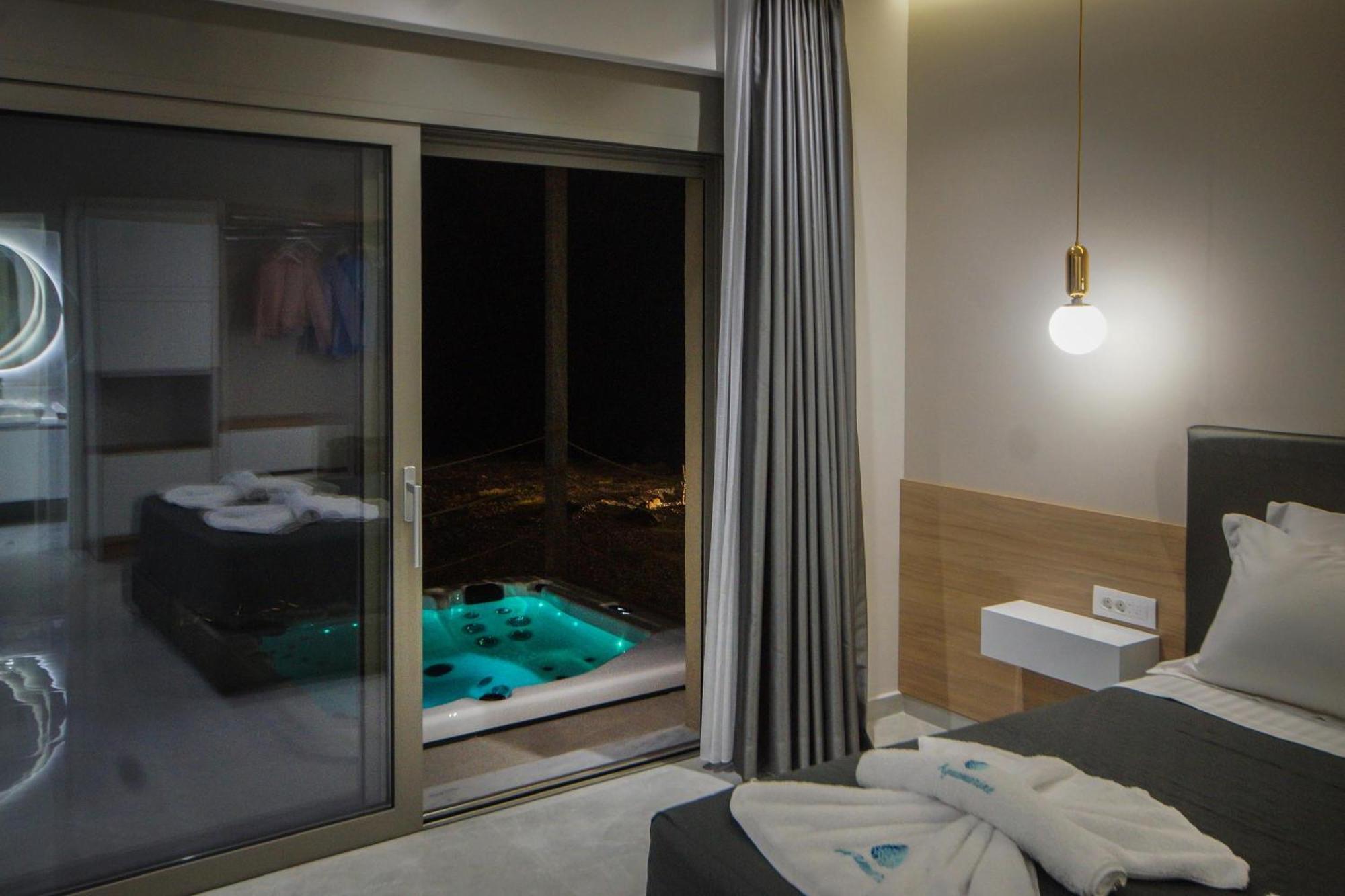 Aquamarine Luxury Suites Archangelos  Exterior foto